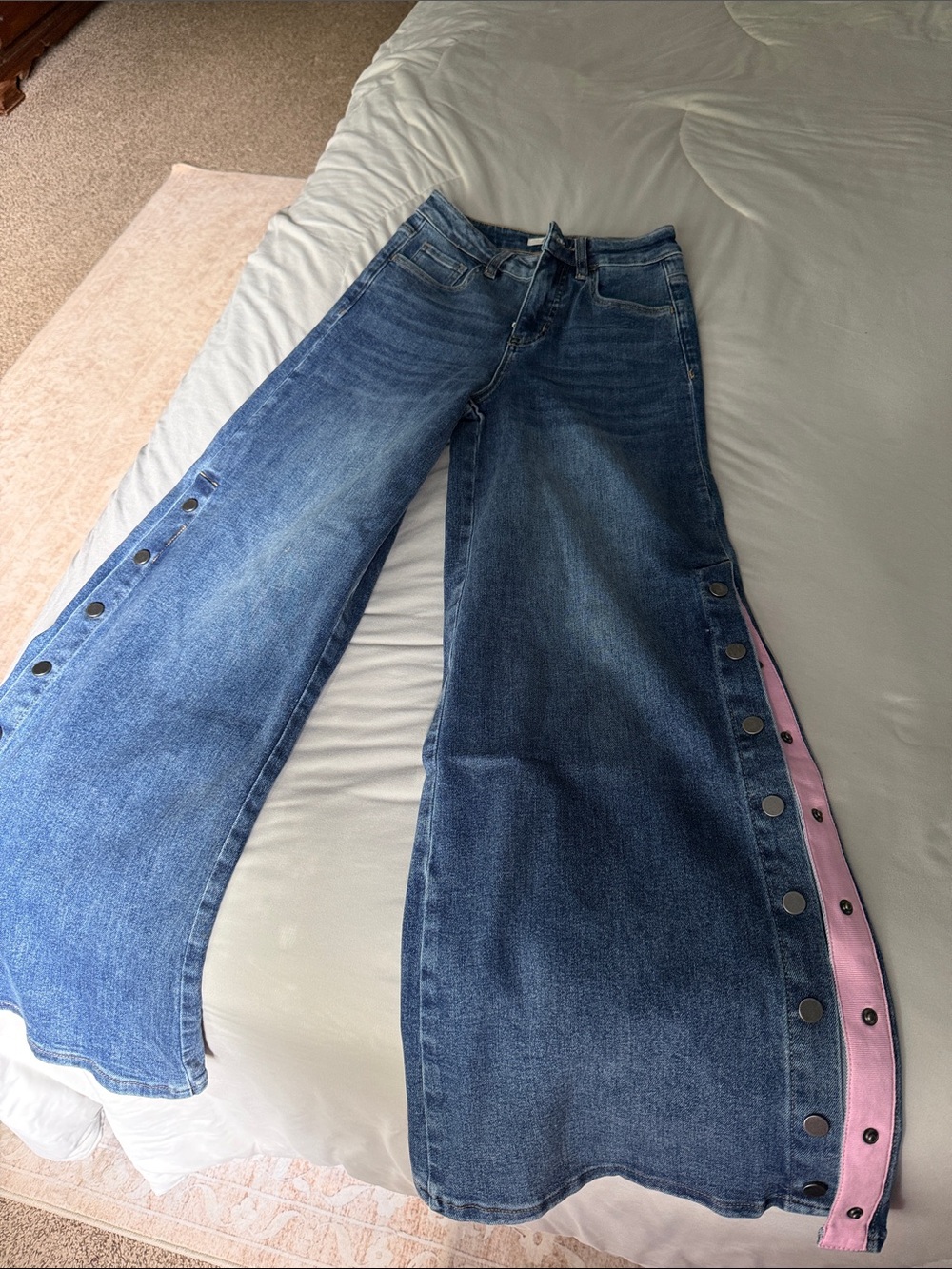 Wide Leg Blue Denim Jeans with Pink Side Panel
